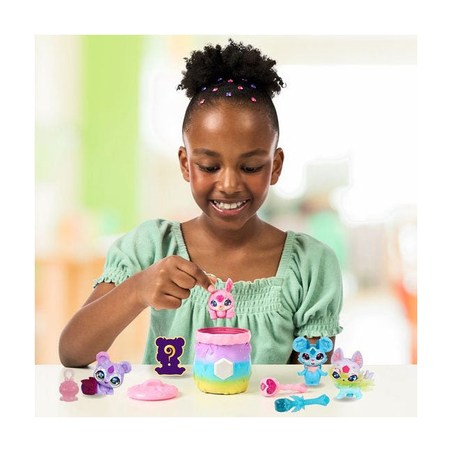Moose Toys Mixies Mixlings Verzamelketels Magische Regenboog, 5-Pack