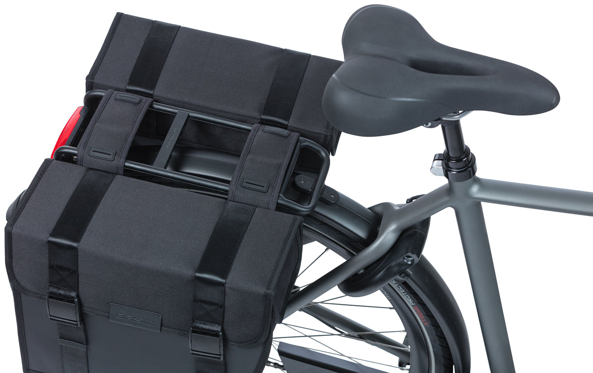 Basil Tour dubbele fietstas - 28L - zwart