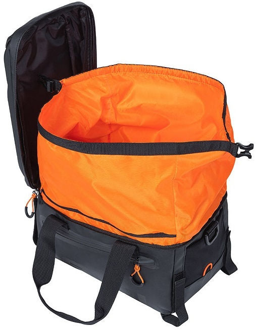 Basil Miles Bagagedragertas - sportieve fietstas voor heren en dames - zwart oranje - waterdicht - 7 liter