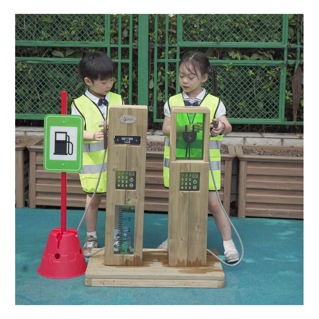 Classic world houten outdoor speel tankstation