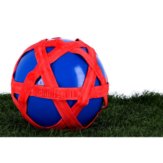 Blauwe crossbal met rode rubberband