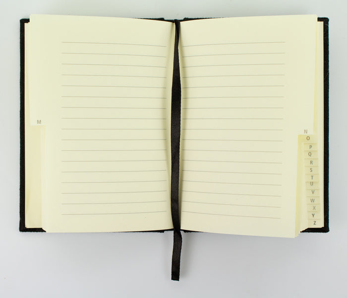 Kangaro k-5105 alfabetboek a5 a-z linnen hard cover zwart, 208 pagina's, leeslint, elastiek