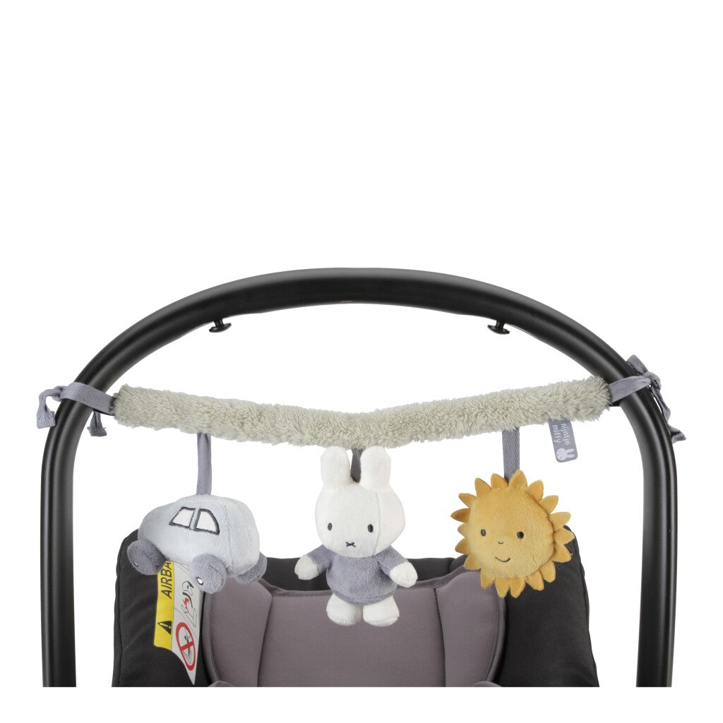 Nijntje fluffy wagenspanner + geluid blauw