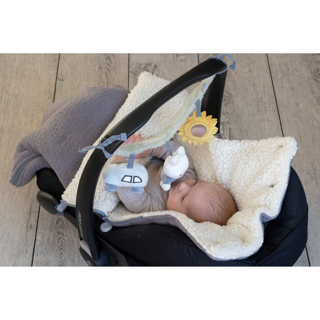 Nijntje fluffy wagenspanner + geluid blauw