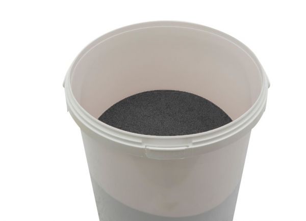 Straalgrit emmer 12,5 kg zwart 0,2 -1,0 mm.