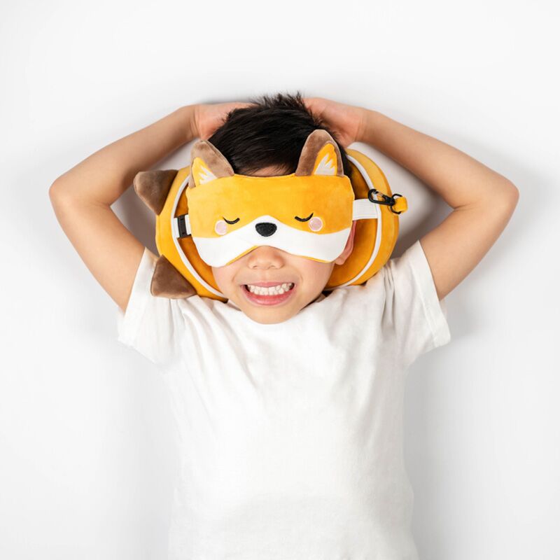 Relaxeazzz adoramals finnick de vos rond reiskussen slaapmasker