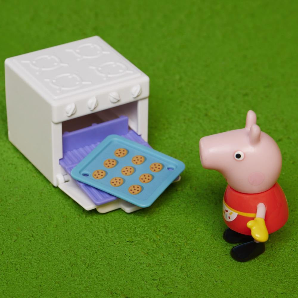 Hasbro Peppa Loves Baking