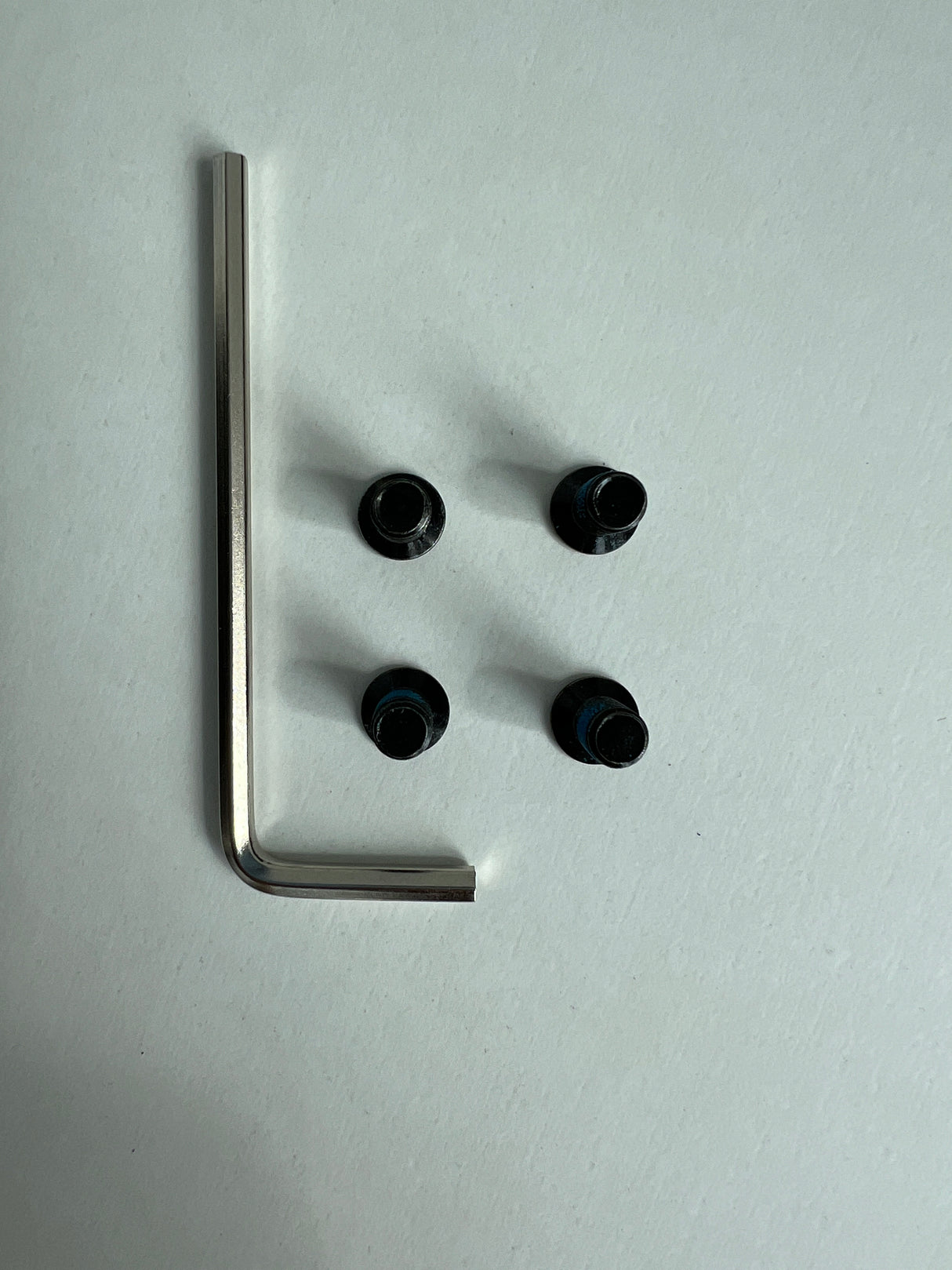 Pro-mounts 4 stuurkolom schroeven + inbus xiaomi ninebot