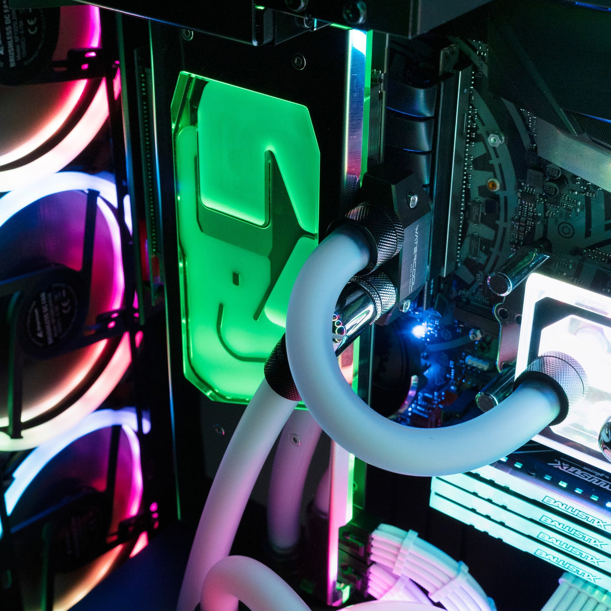 Sharkoon Angled Graphics Card Kit for REV300