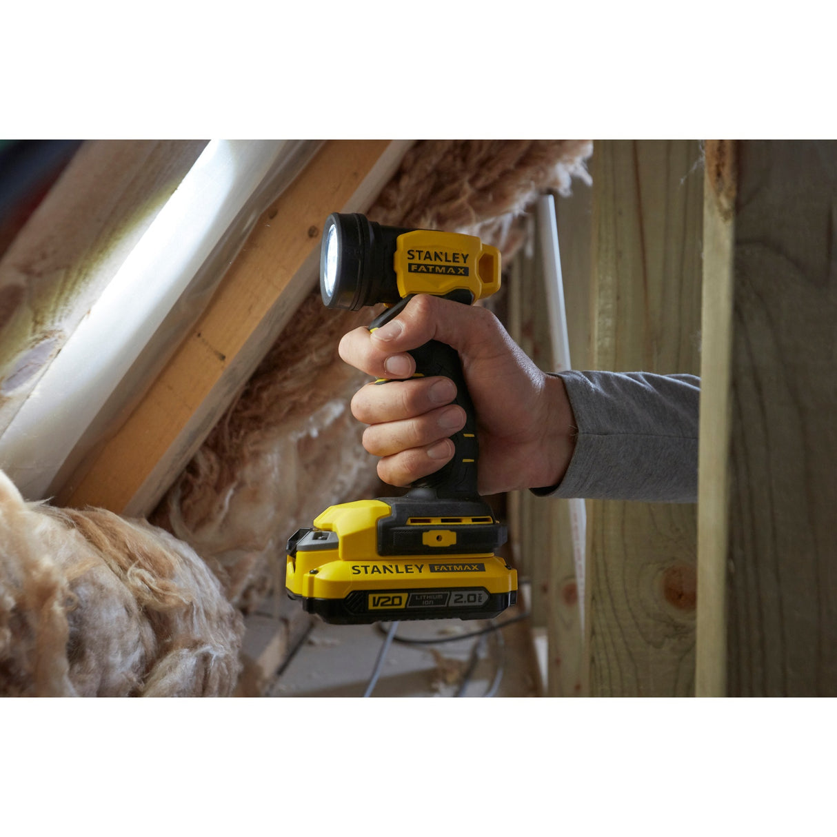 Stanley FATMAX V20 18V LED lamp met draaibare kop