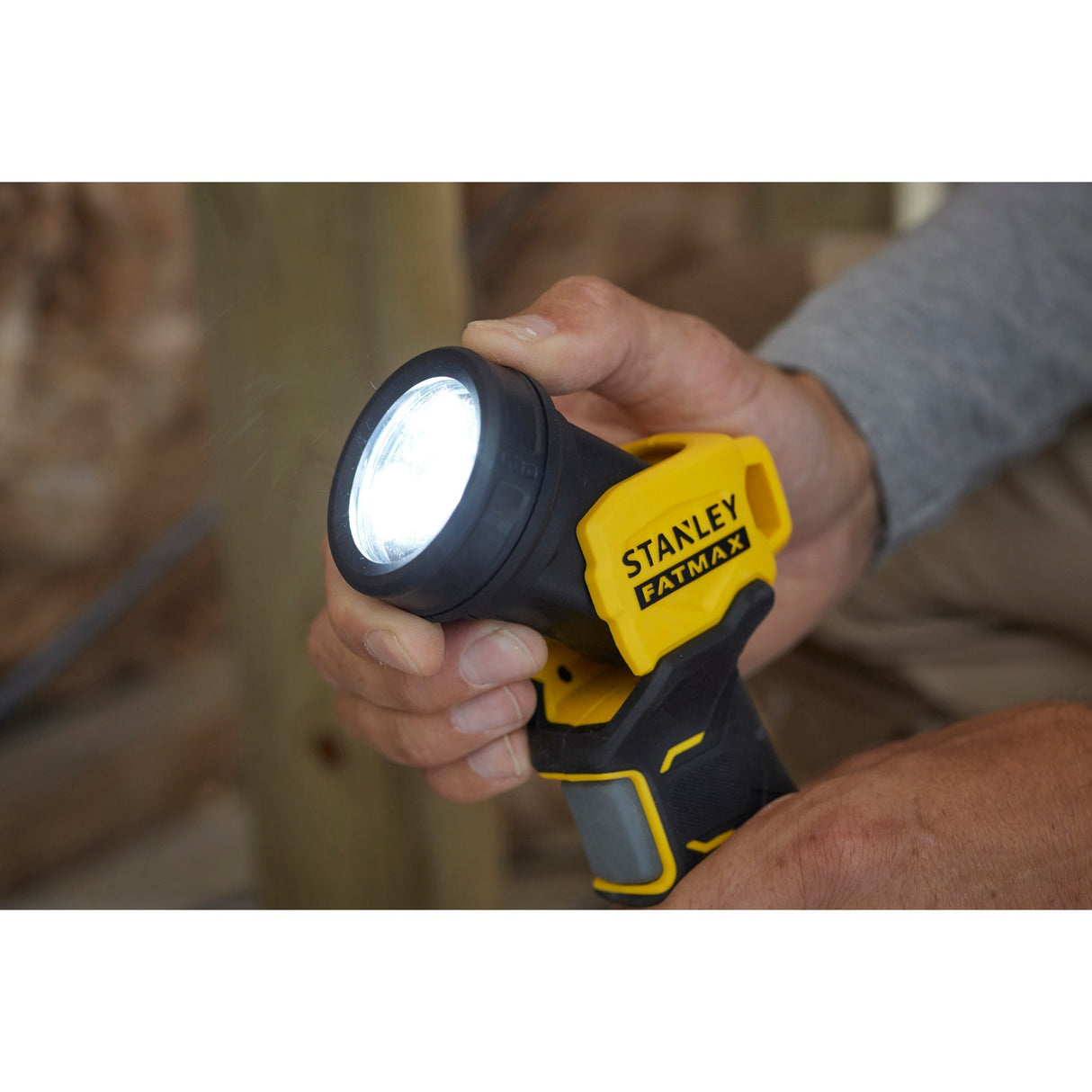 Stanley FATMAX V20 18V LED lamp met draaibare kop