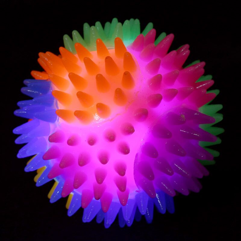 Puntige stuiterbal met led 7cm