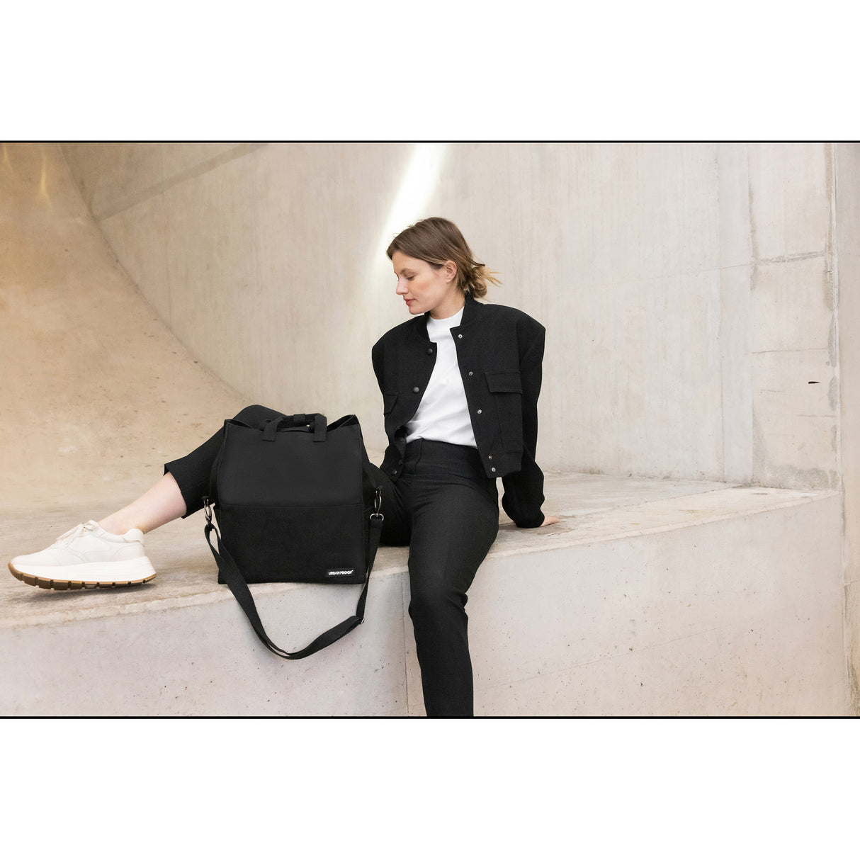 UrbanProof Urbanproof city shopper enkele fietstas 22l zwart