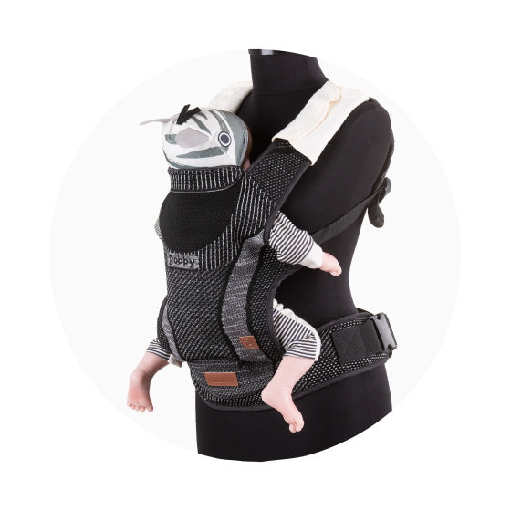 Chipolino Bobby Ergonomische Draagzak met Capuchon Fly Ebony Zwart Grijs