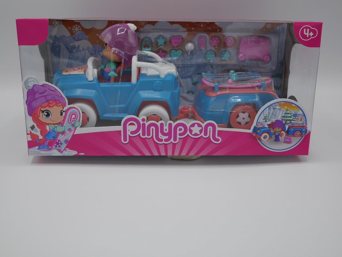 Famosa pinypon ski jeep met trailer en figuur.