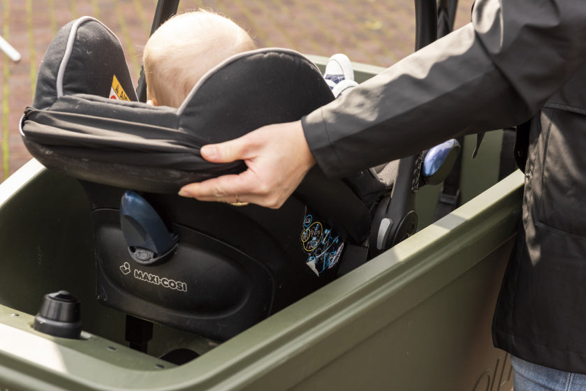 Steco mini mee maxi cosi adapter voor de bakfiets mat zwart